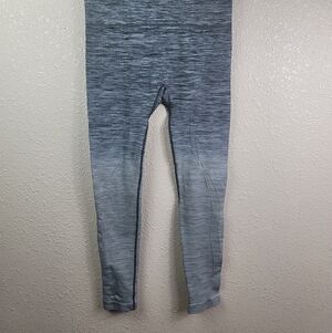 Yelete stretched leggings ombre print gray Sz M